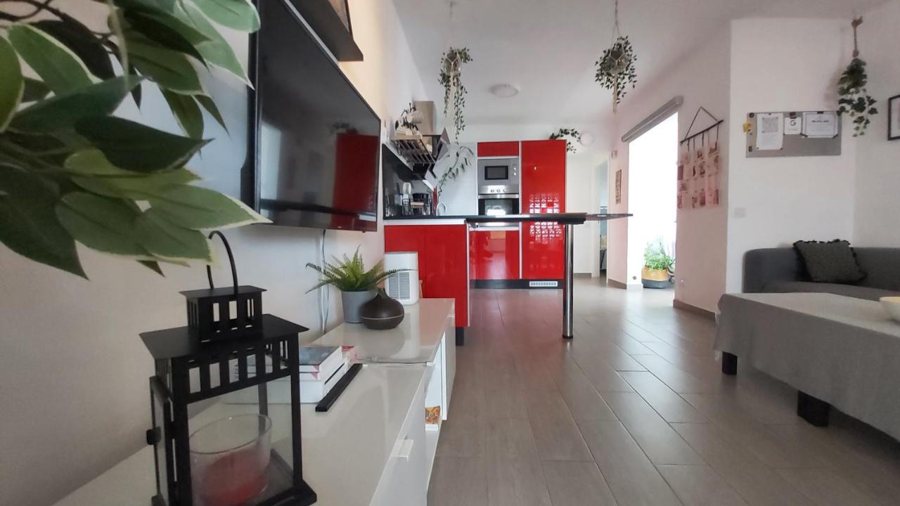 Ailana Suite Vistas Al Mar Y Con Piscina Коста Тегисе Екстериор снимка
